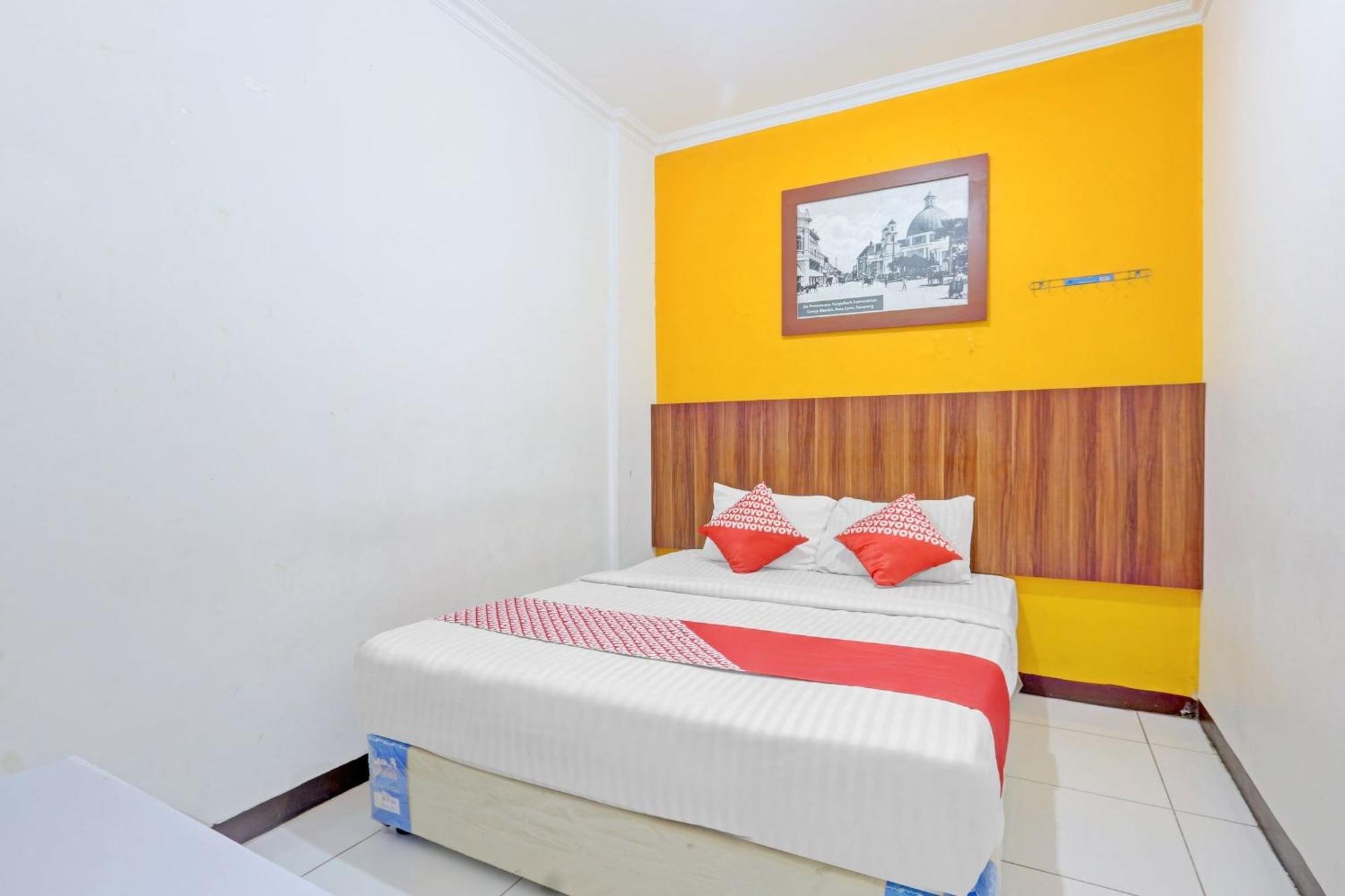 Super Oyo 90426 Near Mall Ciputra 2 Semarang Zewnętrze zdjęcie
